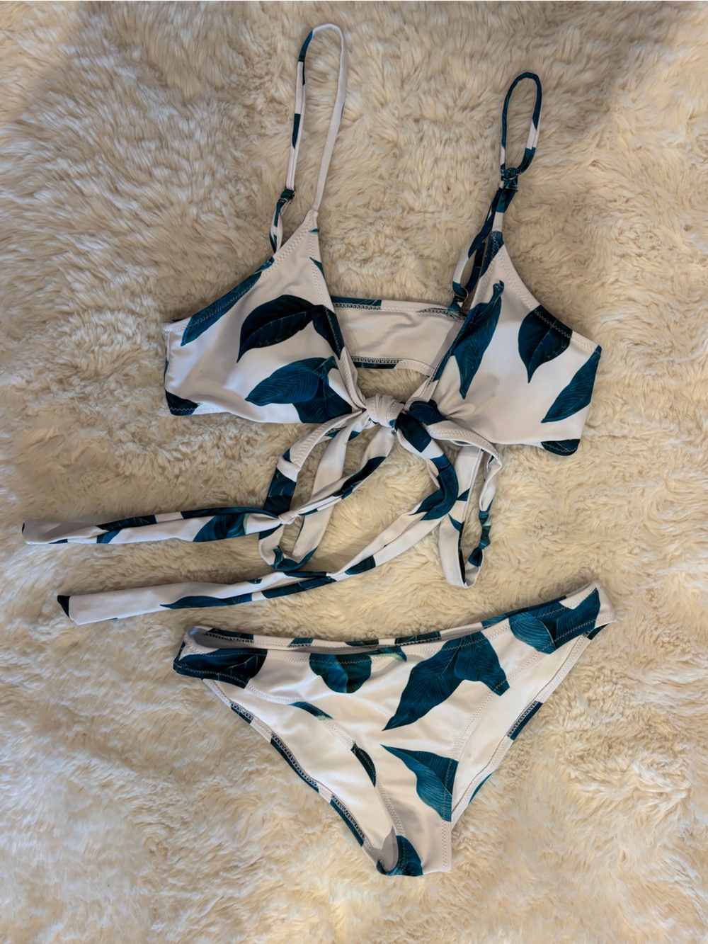 Cupshe White Bikini with Teal Leaf Print and Tie-Back